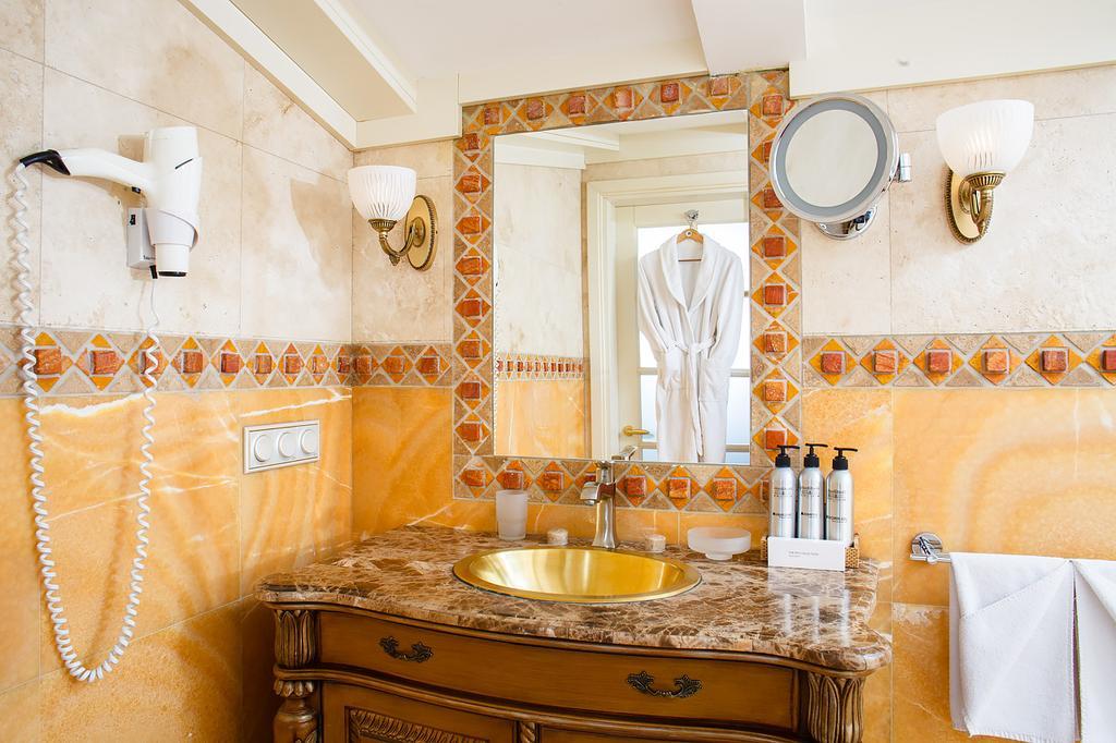 Ministerium Hotel Odessa Luaran gambar