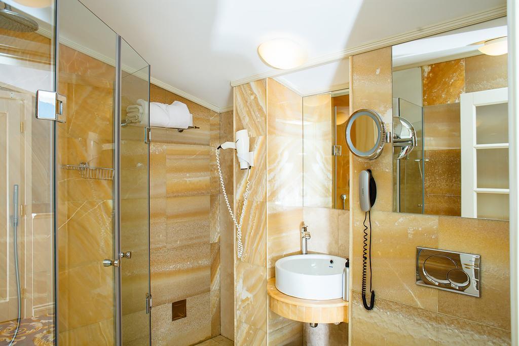 Ministerium Hotel Odessa Luaran gambar