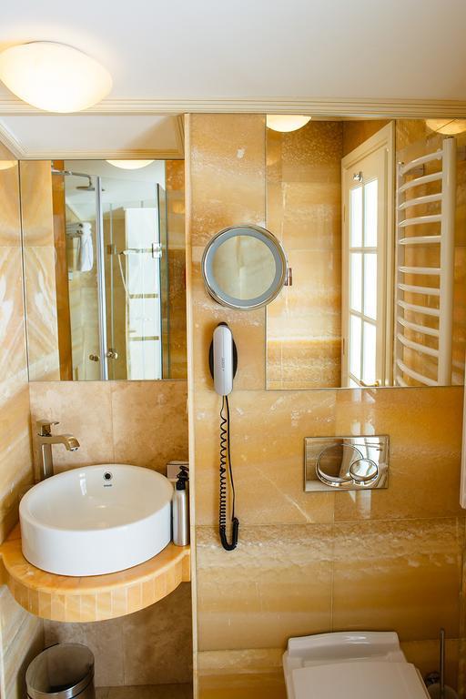 Ministerium Hotel Odessa Luaran gambar