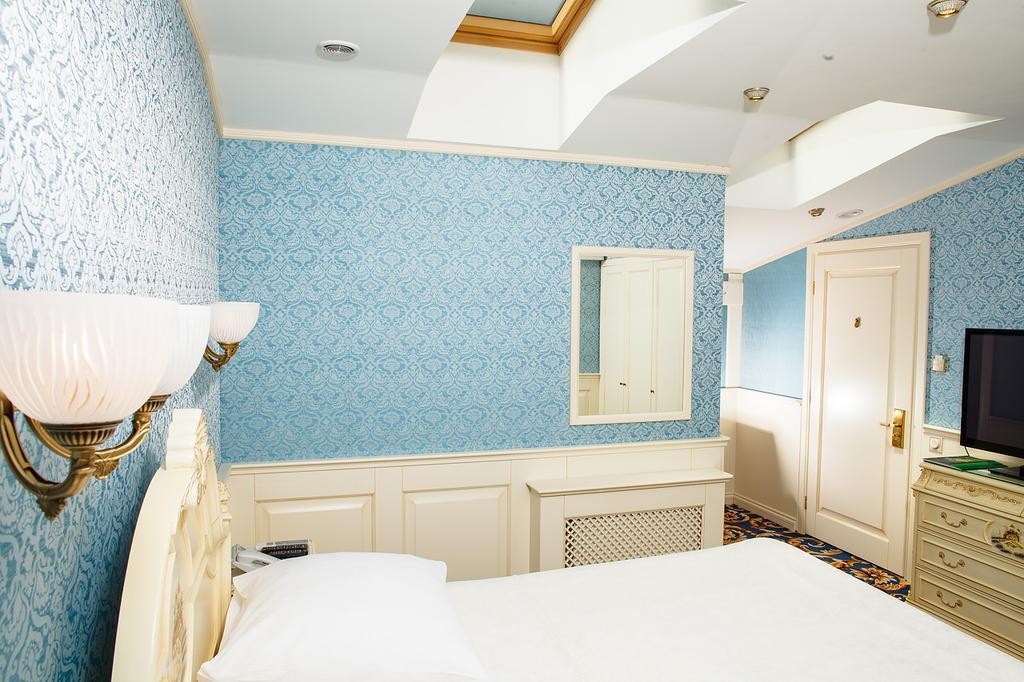 Ministerium Hotel Odessa Luaran gambar